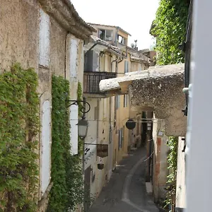 https://le-passage-lourmarin.fr-provencehotel.com