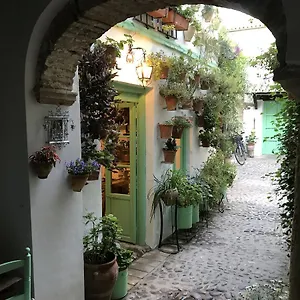 https://el-patio-de-la-costurera.es-andalucia.com