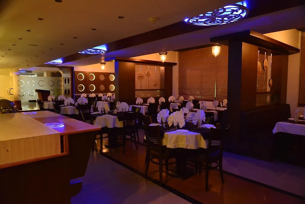 The Mercy Luxury Business Hotel Коччи